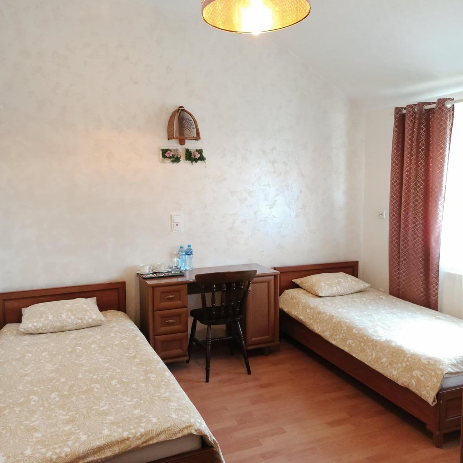 Homies Inn Celiny  Экстерьер фото